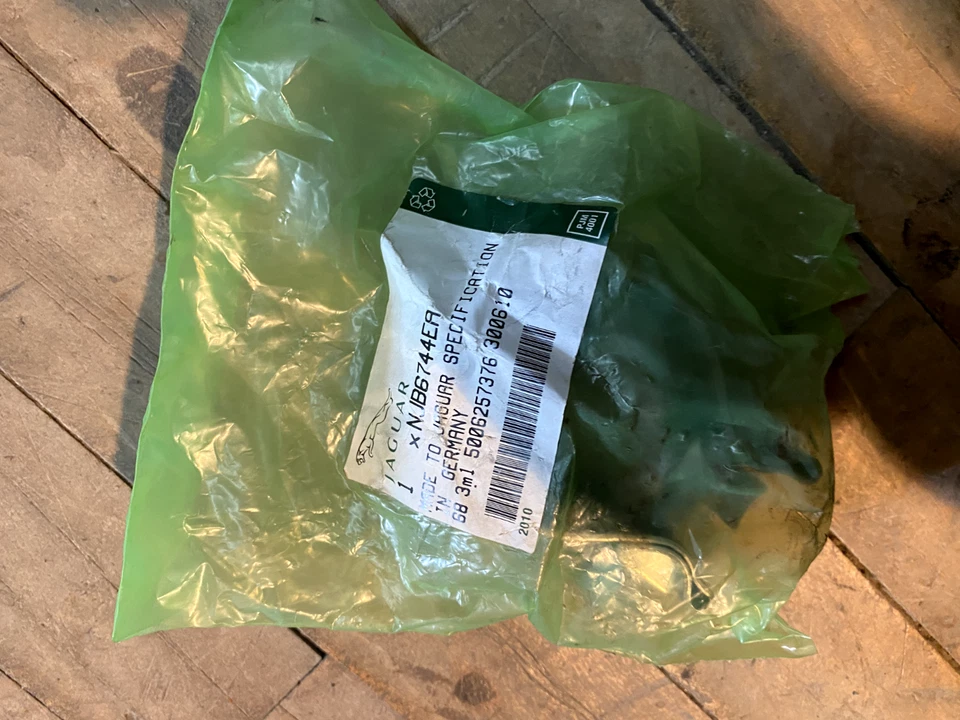 1995-2003 Jaguar Vanden Plas XJ8 XJR XJ12 OEM NJB6744EA выхлопной зажим новый набор 4 - Изображение 4 из 4