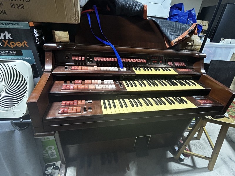 Wurlitzer Professional Electric Organ 61-Key w/ Bench, Rhythm Orchestra, Speaker