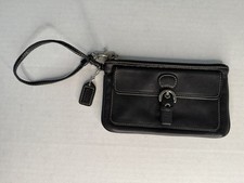 Vintage Coach Soho Black Leather Wristlet With Buckle Pocket