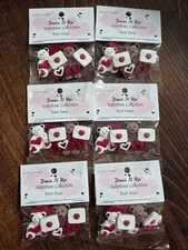 Dress It Up Jesse James CREATIVE BUTTONS - Valentine - BEAR HUGS New! 6 Packs