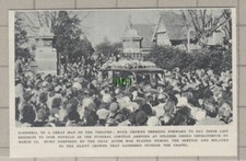 C862) Ivor Novello Actor Funeral Cortege Golders Green Crematorium - 1951