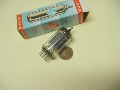 TELEFUNKEN 12AX7 ECC83 TUBE (smooth plate poor cosmetic strong tested!) ***