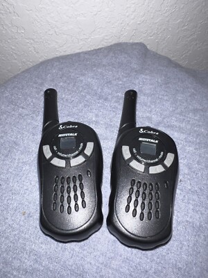 Cobra MicroTalk Two-Way Radios Walkie-Talkies 22 Channel CXT85 With Belt Clips