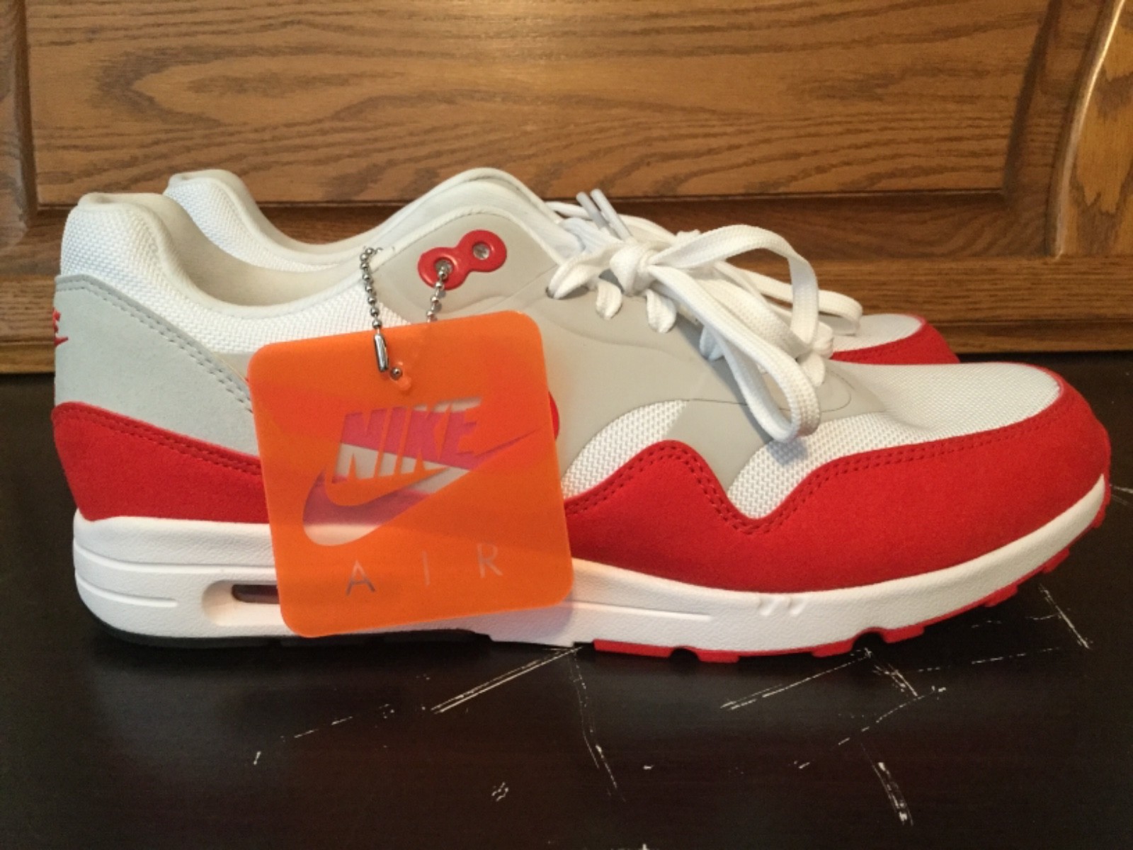 Nike Womens Air Max 1 Ultra 2.0 LE Air Max Day 3-26 White/University Red 908489- Nike Womens Air Max 1 Ultra 2.0 LE Air Max Day 3-26 White/University Red 908489-