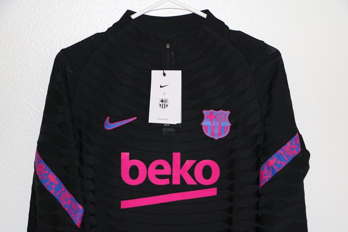 ♢﻿新品♢﻿FC Barcelona Nike 長袖シャツ Mサイズ BNWT Nike 20-21 FC Barcelona Strike Long Sleeve Top Size M