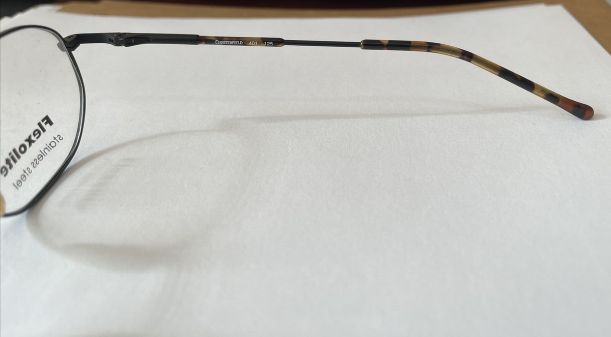NWOT CHESTERFIELD Flexolite stainless steel Eyeglass Frame  display picture 1