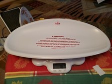 FAO Schwarz F200SCL Baby And Toddler Scale, White up to 100lbs Dog and Cat