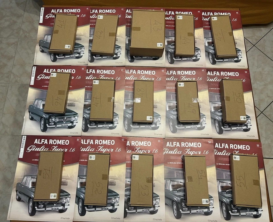 Alfa Romeo Giulia Super 1/8 Hachette  - Immagine 4 di 4