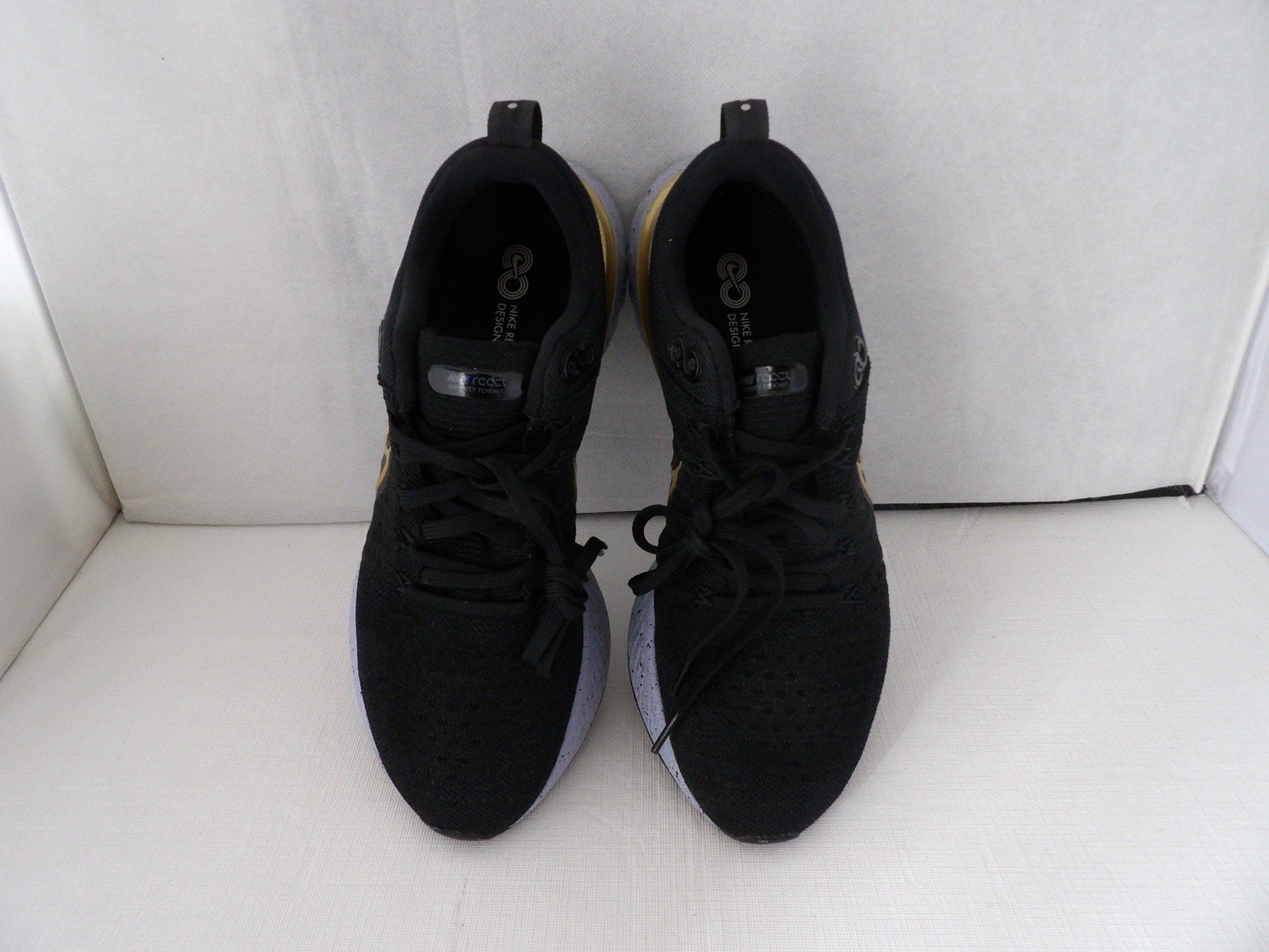 Authentic NIKE INFINITY RUN REACT Black/Gold Flyk… - image 9