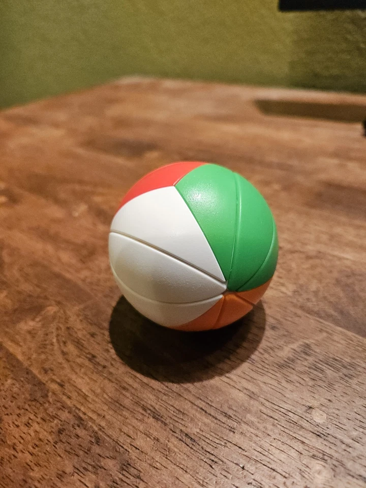 Rubiks Cubes Lot of 7 - 5x5, 3x3, 2x2, and misc. - Image 4 of 4