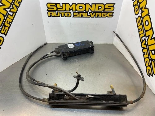 2006 RENAULT SCENIC HAND BRAKE MOTOR  P/N: 8200418647