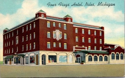 Four Flags Hotel Niles Michigan Postcard Curteich C.T. American Art