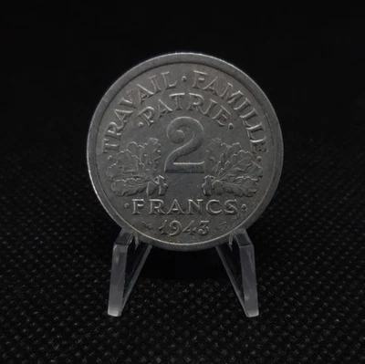 2 francs État français 1943 - Francisque, TTB+, sous pochette - Photo 1/2