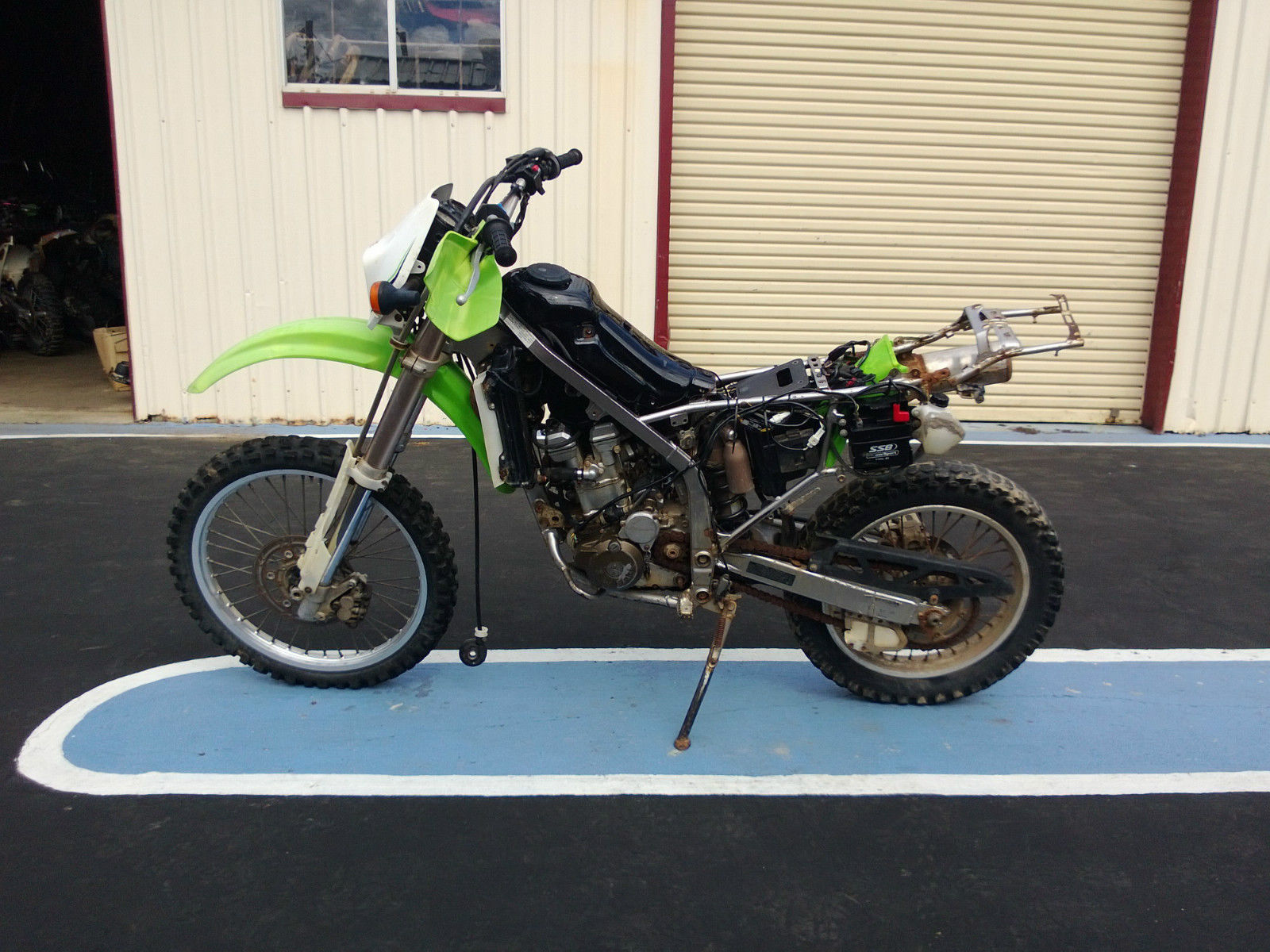 Picture 3 of 4