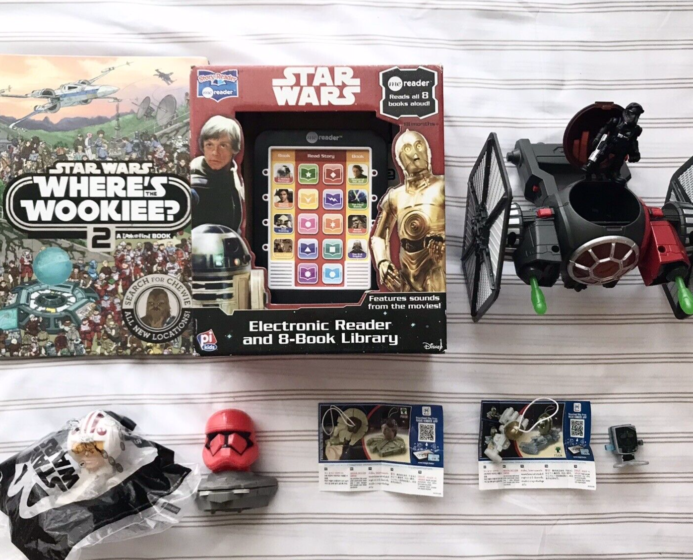 Rare Star Wars TIE Fighter Lot with eReader Books Wookie Han Solo C3PO Rey Action Figures-image