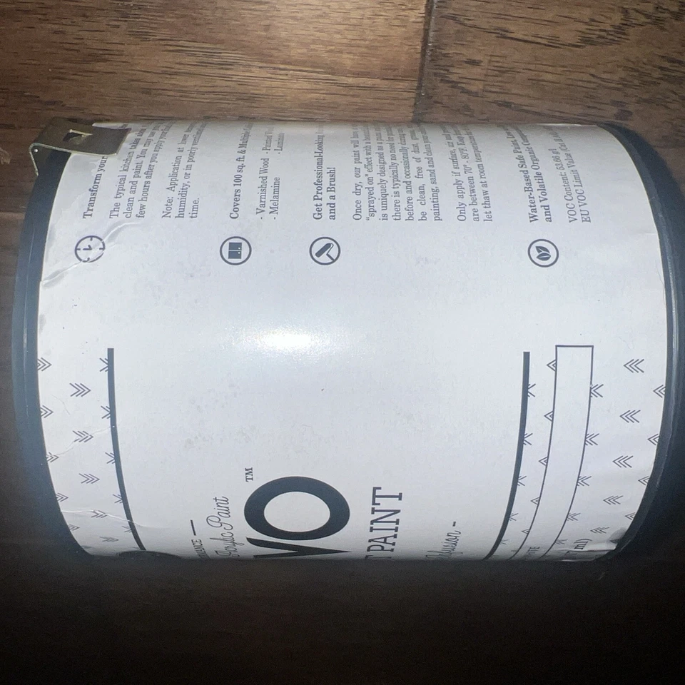 Cuarto de galón de infusión de titanio pintura para gabinete Nuvo ultra blanco Foto 3 de 4