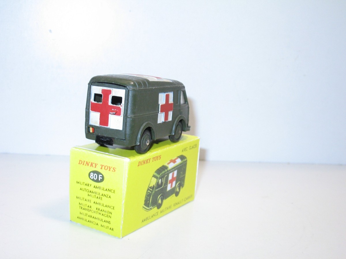 ミニカー DINKY TOYS ambulance militaire renault ミニカー DINKY TOYS ambulance militaire renault Renault