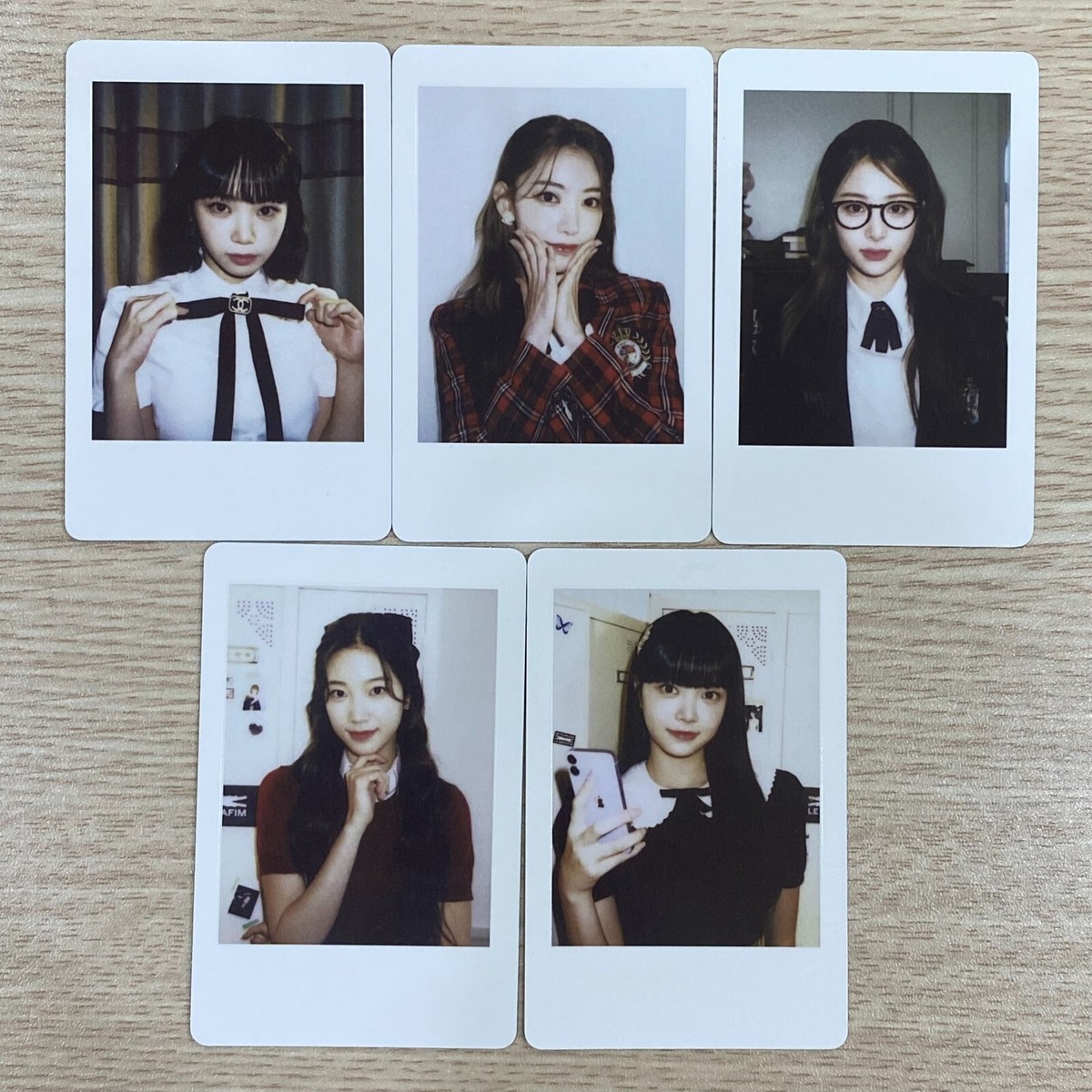 LE SSERAFIM 2023 SEASON'S GREETINGS SSGT PHOTOCARD POLAROID