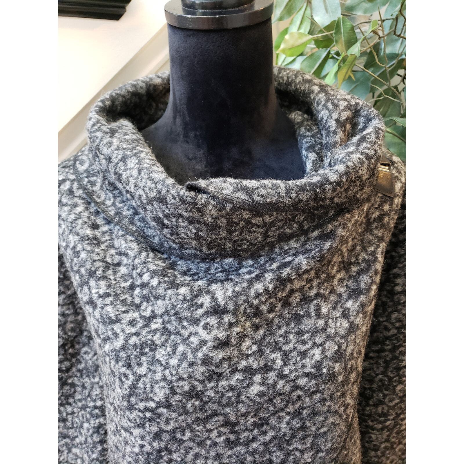 Picture 2 of 11