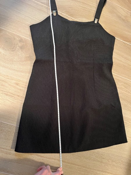 schwarzes Nadelstreifen Kleid, Grösse 40