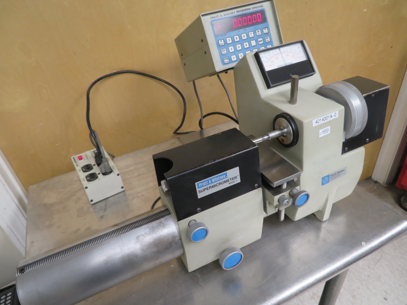 Pratt & Whitney Model C External Supermicrometer Measuring Machine, .00001" QK23