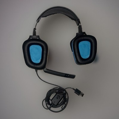 Logitech G432 Gaming Headset Black/Blue Wired Over-Ear For PS5 Xbox PC With USB