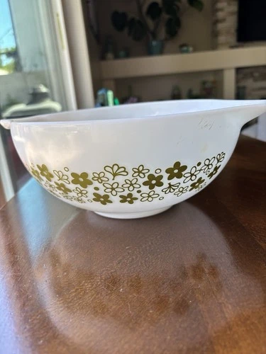 Vintage Pyrex #443 Spring Blossom Crazy Daisy 2.5  Quart Mixing Bowl Cinderella