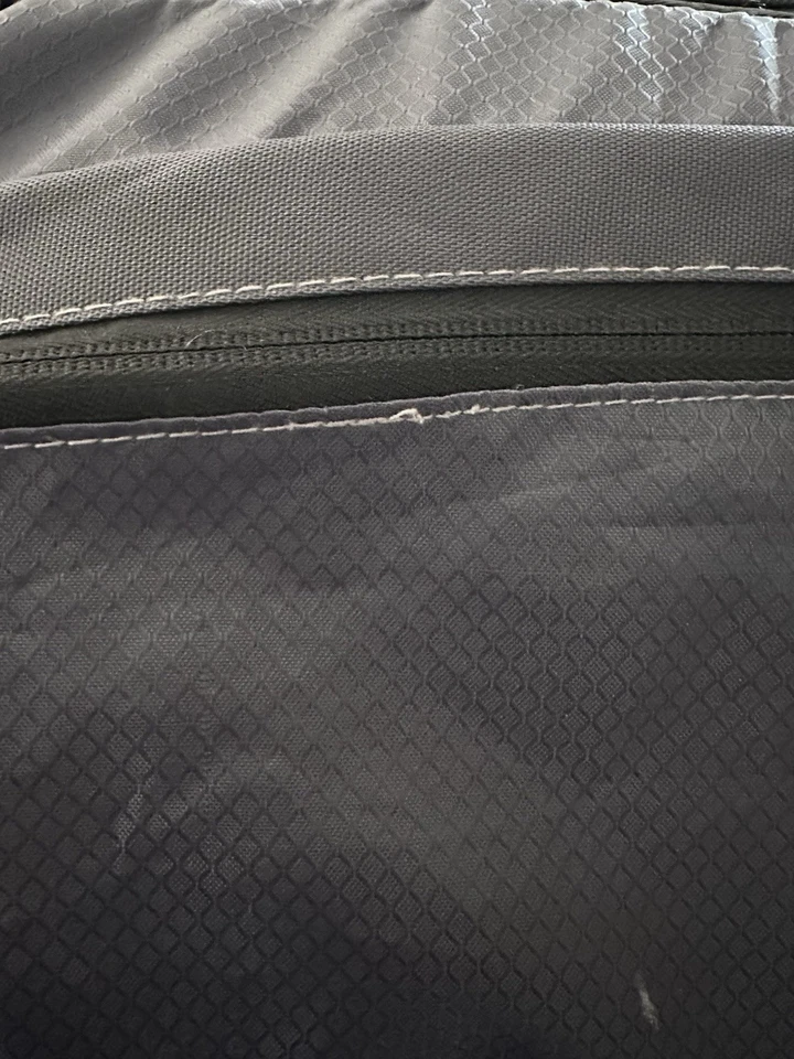 Swiss Gear Duffle Bag Luggage Travel Gray Black Approx 22x14 - Изображение 4 из 4