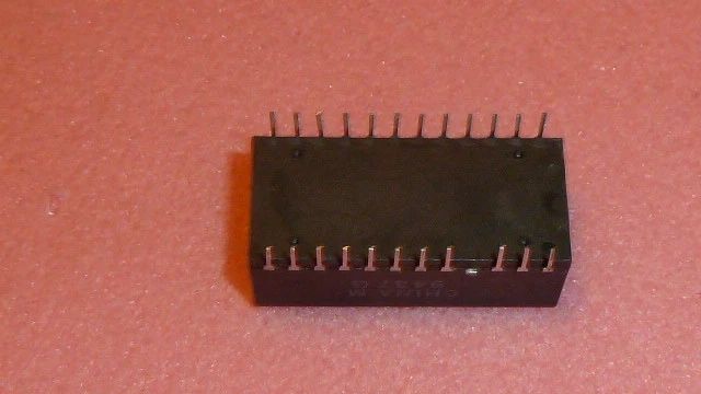 NEW 2PCS VALOR PM7102 Ethernet DC-DC CONVERTER Input 5V To Output 9V 24-PIN - Image 3 of 4