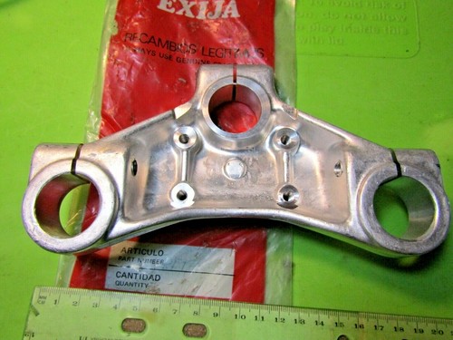 Montesa Cota 49 Triple Tree Top Brace P/N BET 4.35-145 NOS 20M 1972-1981 - Imagen 3 de 3