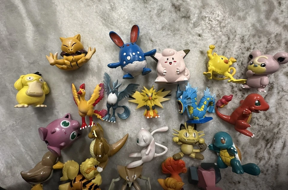 LOTE DE FIGURAS POKEMON TOMY VINTAGE y más - 36 figuras/juguetes Foto 3 de 4