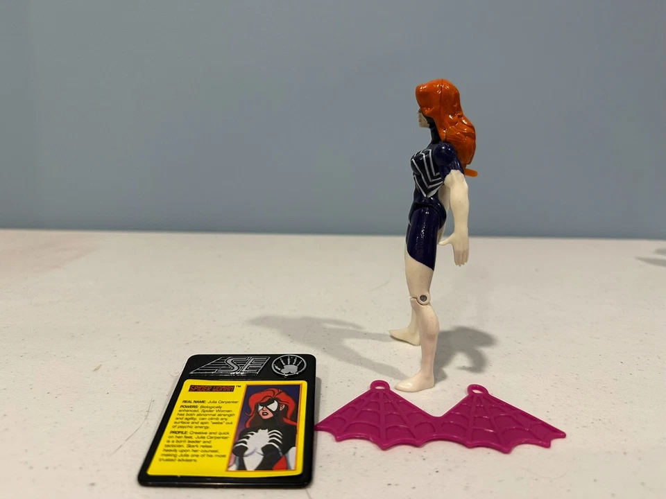 Vintage  ToyBiz Marvel Figures Iron Man, Spider Woman, Dreadknight, Titanium Man - Image 3 of 4