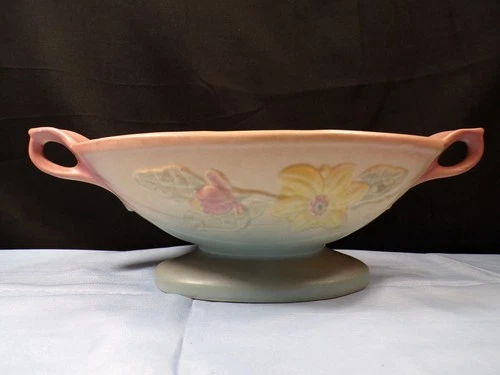 Hull Pottery 26 - 12 1/2 Magnolia Double Handled Console Bowl