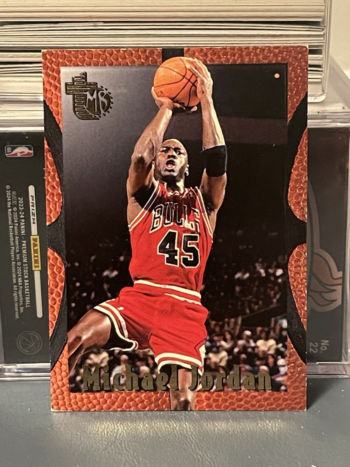 1994-95 Topps Embossed Michael Jordan #121 Bulls