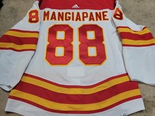 ANDREW MANGIAPANE 21'22 Calgary Flames PHOTOMATCHED Game Worn Used Jersey LOA