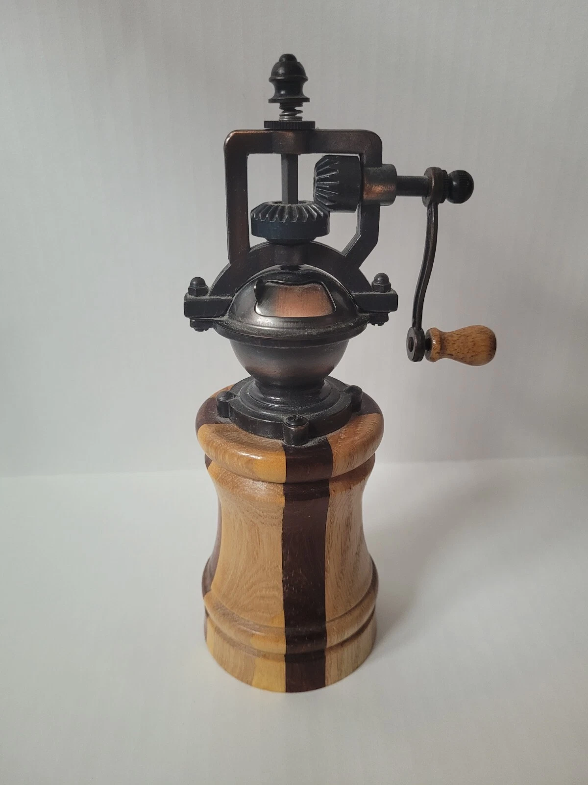 Vintage Collectible 8” Hand Crank Metal Wood Pepper Mill Spice Grinder