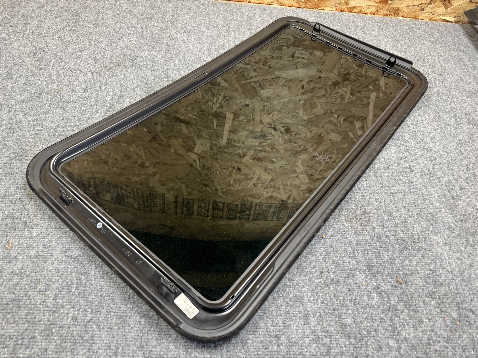 Maserati Ghibli 2014-2017 FRONT+UPPER Sunroof glass