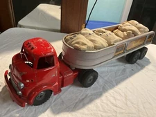 1950's Wyandotte Pressed Steel & Diecast Toy Truck Tractor/Flatbed Trailer, NR