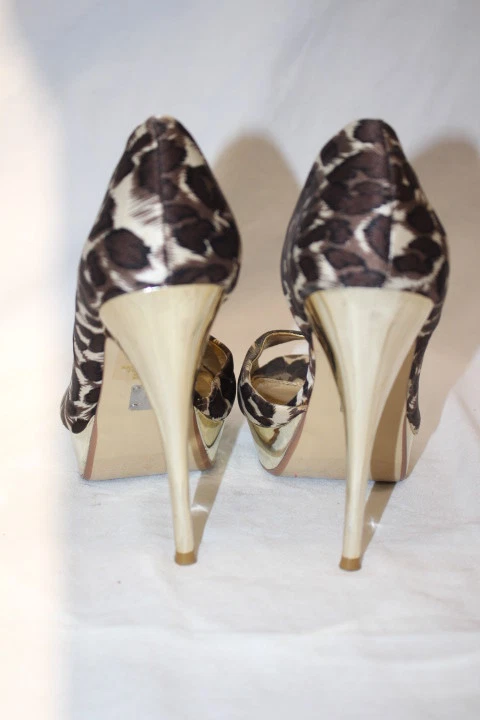 B-BAKERS леопард текстиль и золото "Jess" заглянуть носок каблуки женщин размер 8M-B55 - Изображение 2 из 4