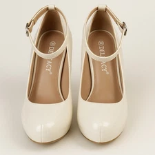 Women's 5” White Patent Leather High Heel Shoe. Delicacy Never Worn