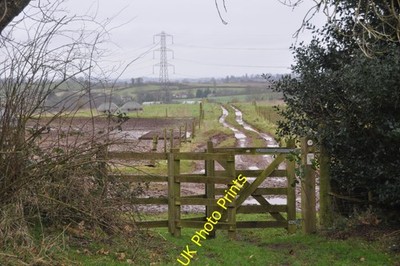 Photo A3 Taunton Deane District : Footpath & Track Holywell Lake The pat c2013
