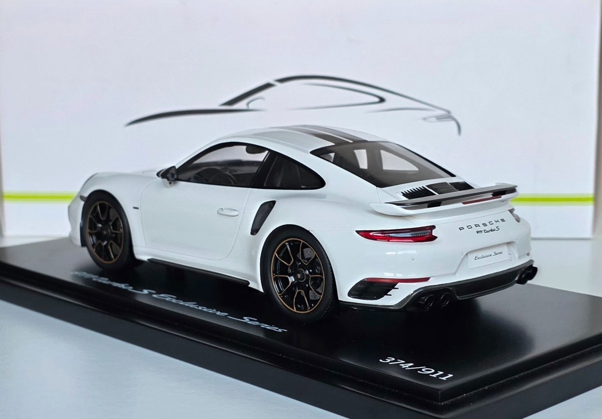 Porsche 911 (991.II) Turbo S Exclusive Series 2017 White 1:18