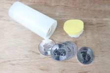 One tube roll of 25 x 1 troy oz .9999 Canada 2014 Maple leaf silver coin