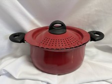 Bialetti Italian Essentials 5.5 Qt Oval Aluminum Pasta Pot Lock Strainer Lid Red