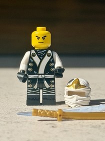 LEGO Ninjago Zane Minifigure The Final Battle 70504 njo0076 (read)