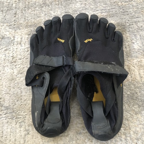 Vibram Five Fingers Running Shoes Size 