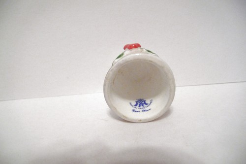 THIMBLE VINTAGE BONE CHINA MARURI MASTERPIECE "DECEMBER" WITH HOLLY AFFIXED - Picture 5 of 5