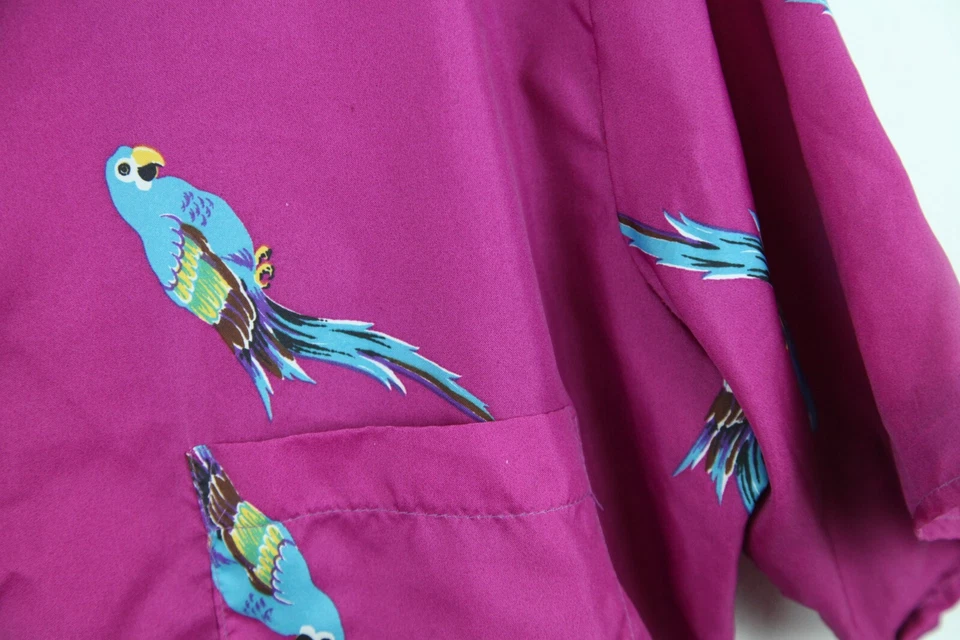 DEFECTOS DE COLECCIÓN AÑOS 70 80 Camisa Loro Púrpura Hawaiana Magnum PI M 46" Pecho Surf Playa Foto 4 de 4