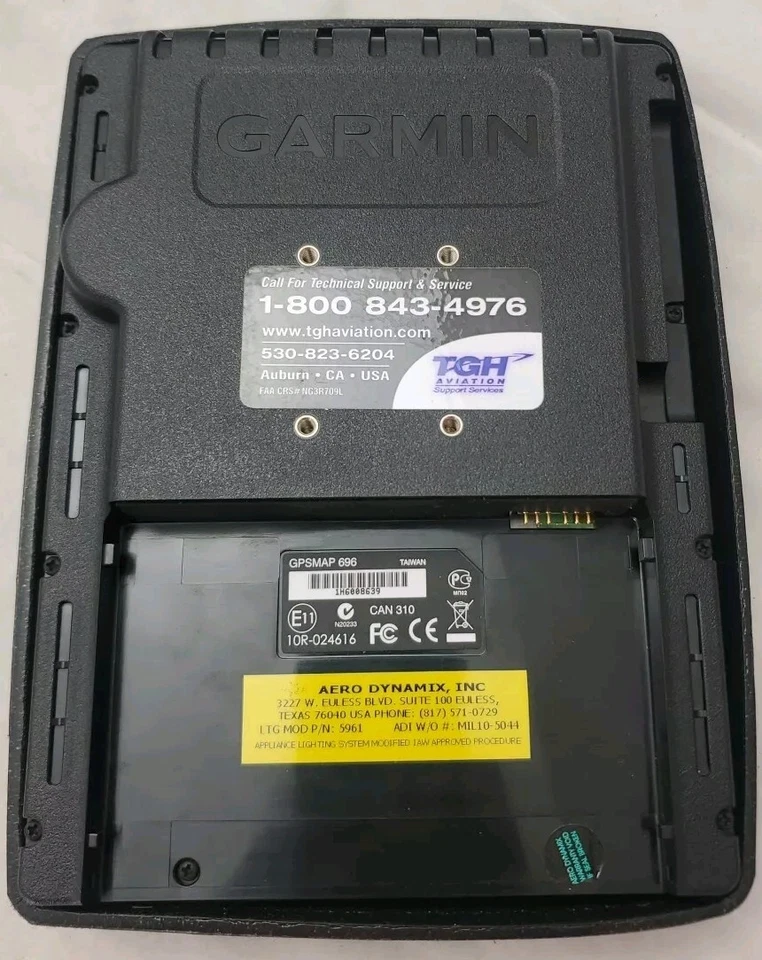 Garmin GPS MAP 696 for Aviation XM Radio, Weather W/ Lots Of Extras  - Image 3 of 4