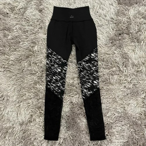 BEYOND YOGA - High Waisted Tri-Panel Mesh Leggings Size Small - Picture 9 of 9